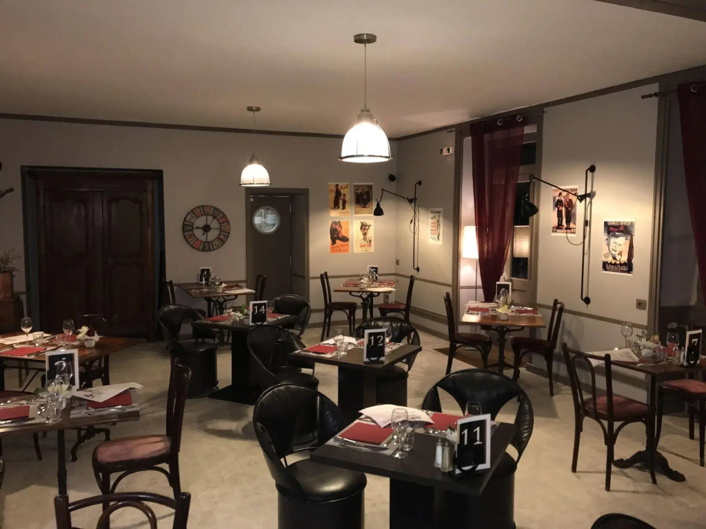 Hotel photo 11