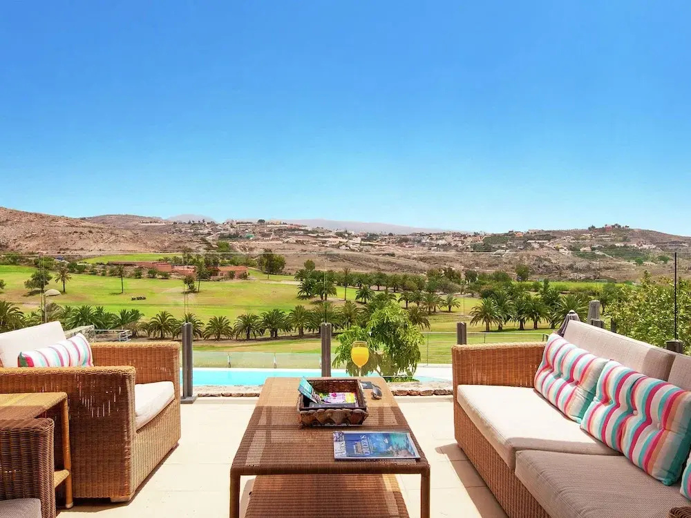 Luxurious Villa in Canary Islands Close to the Seabeach