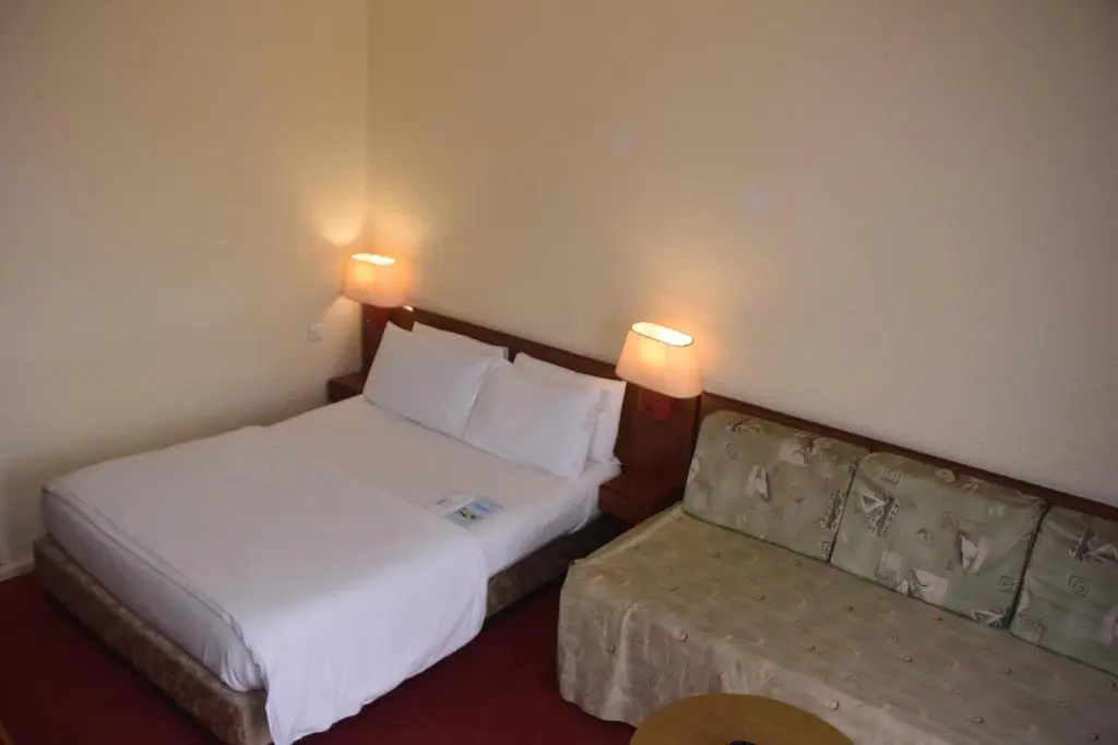 Comfort room