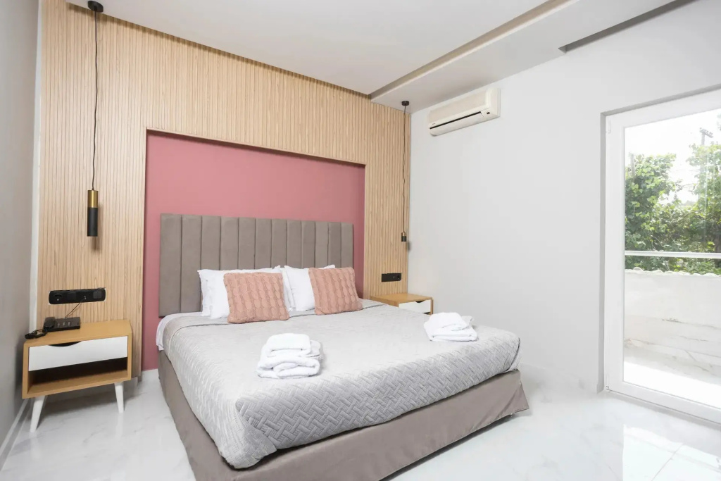 Superior room with water view