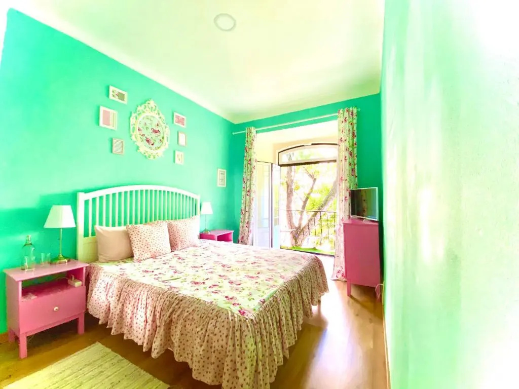Standard Double room with balcony (full double bed)