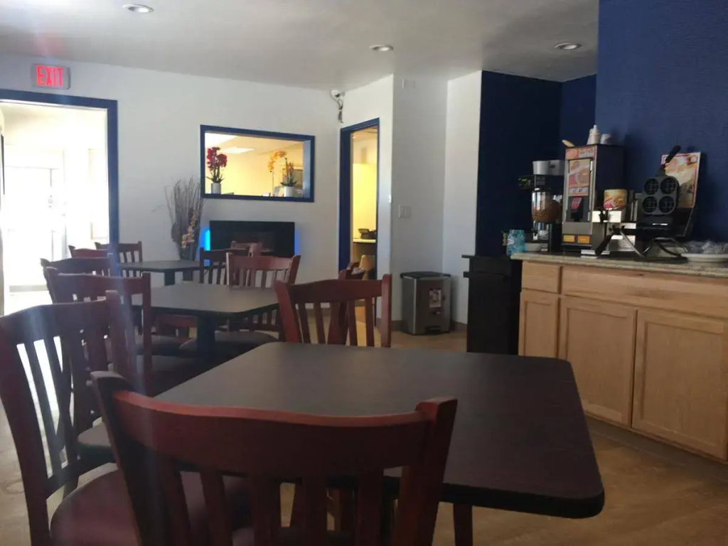 Hotel photo 12