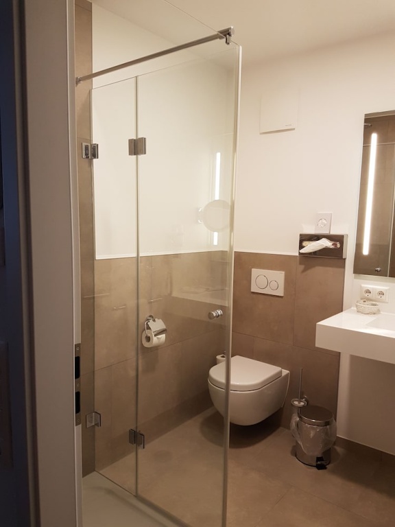 Comfort Double room (full double bed) — room photo 3