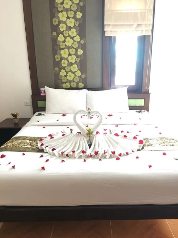 Superior Double room with balcony (full double bed)