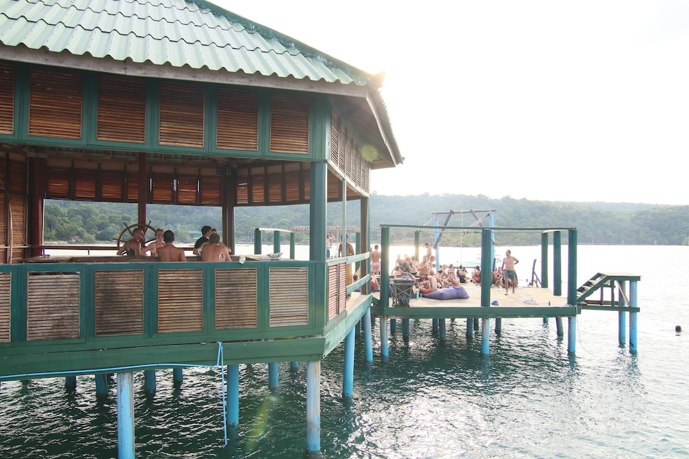 Beach & Waterfront