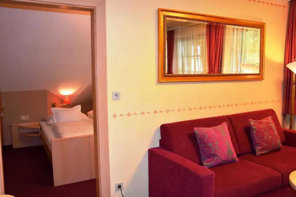 1 Bedroom Apartment with partial view