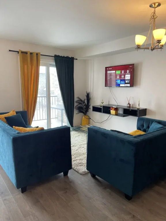 Luxury 2 bedroom apartment - фото 5