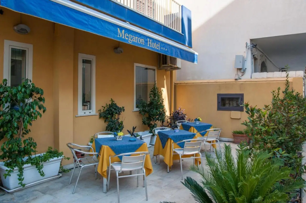 Megaron Hotel - Général