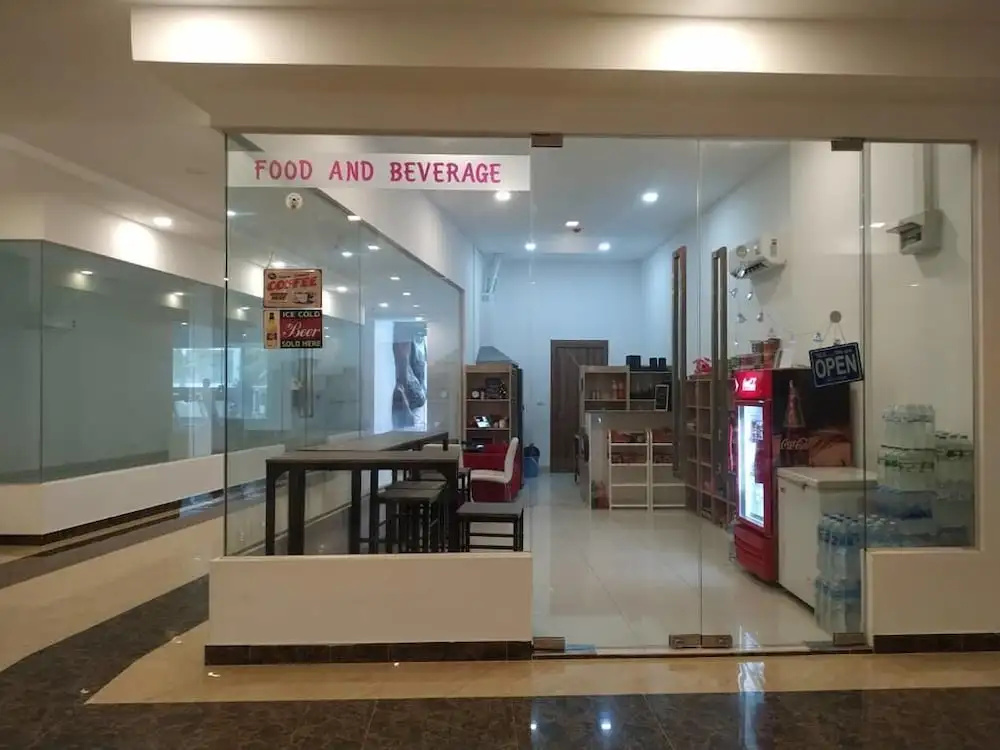 Lobby & Reception