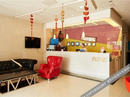 Food & Beverage