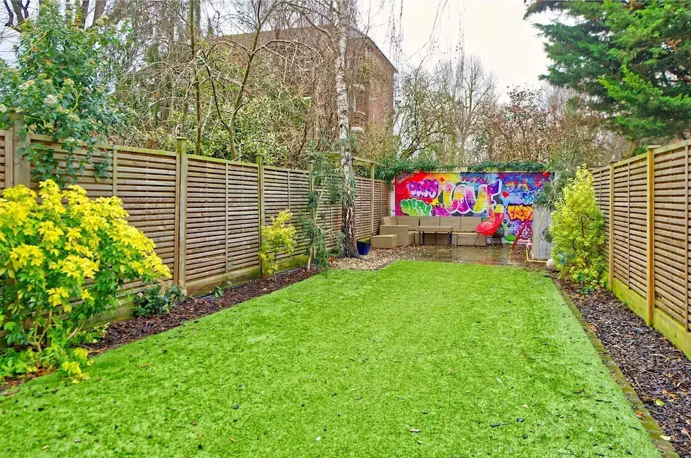 4 Bedroom House Barnes