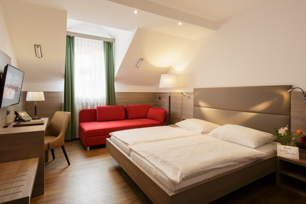 Superior Double room (full double bed)