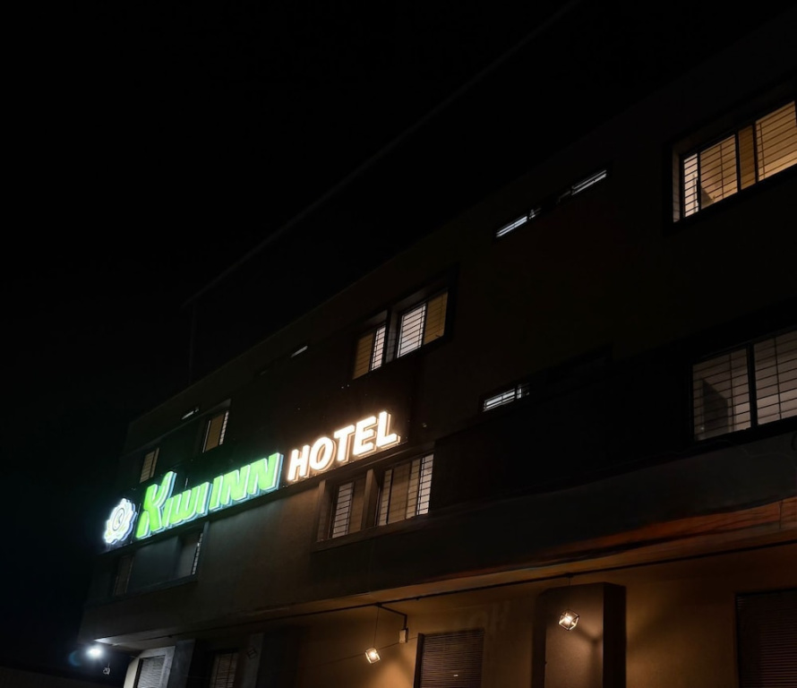 Kiwi Inn Hotel Palda