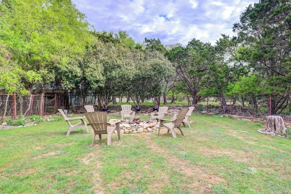 Canyon Lake Getaway w/ Fire Pit, Boat Ramp Nearby!