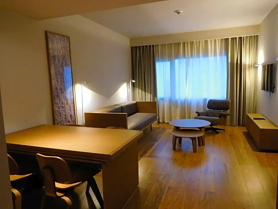 Standard Suite