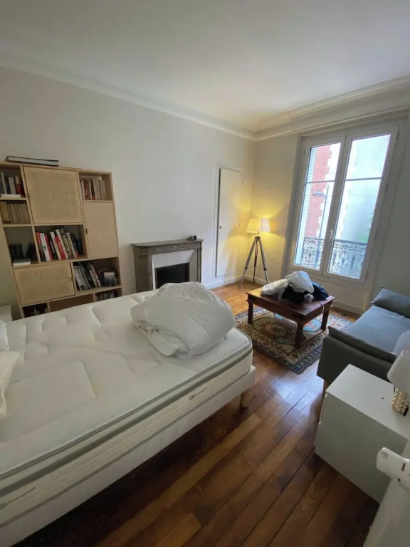 2bdr/4p Apartment Near Batignolles