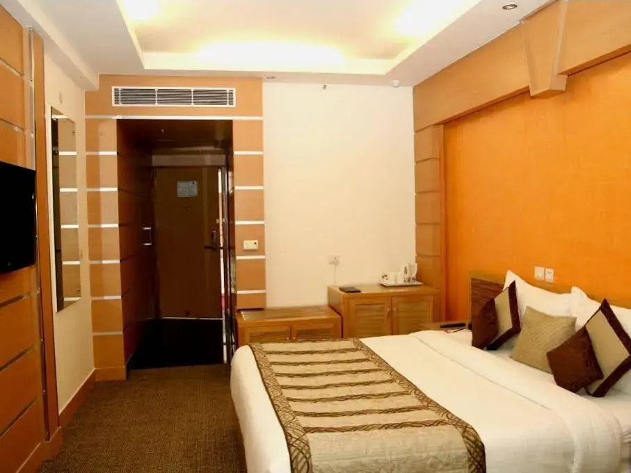Hotel Saffron Kiran - фото 3
