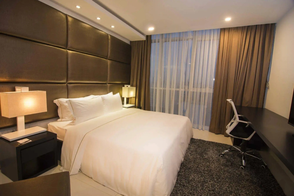 Platinum One Suites - фото 44