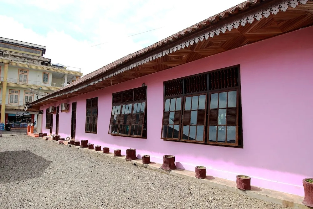 OYO 2838 Hotel Ayu