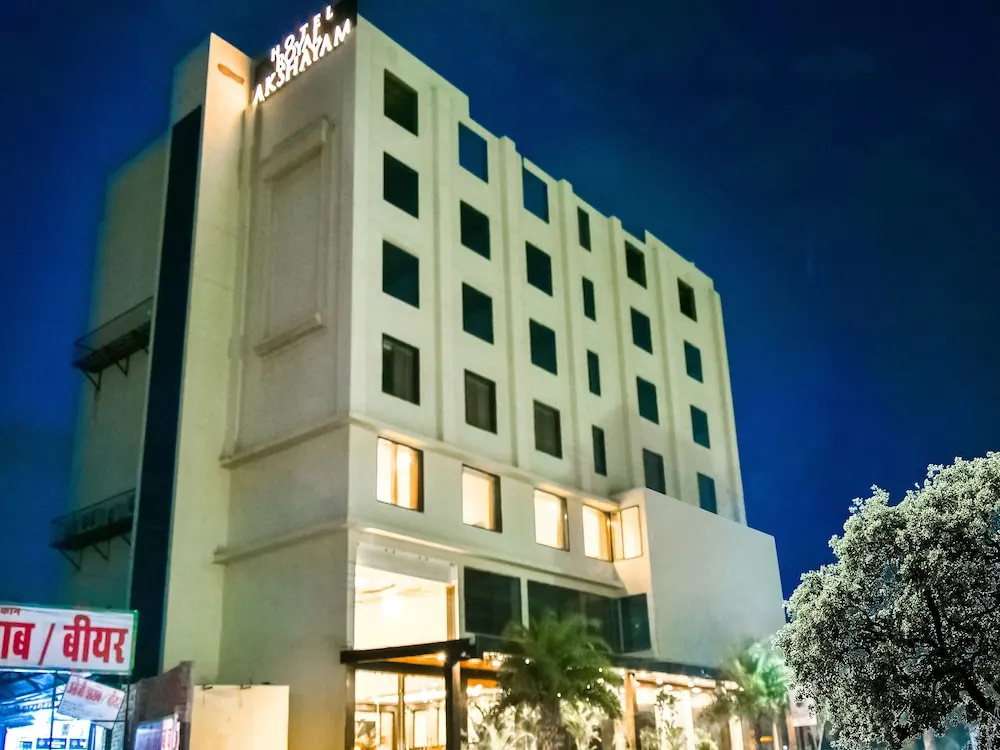 Townhouse 652 Hotel Royal Akshayam