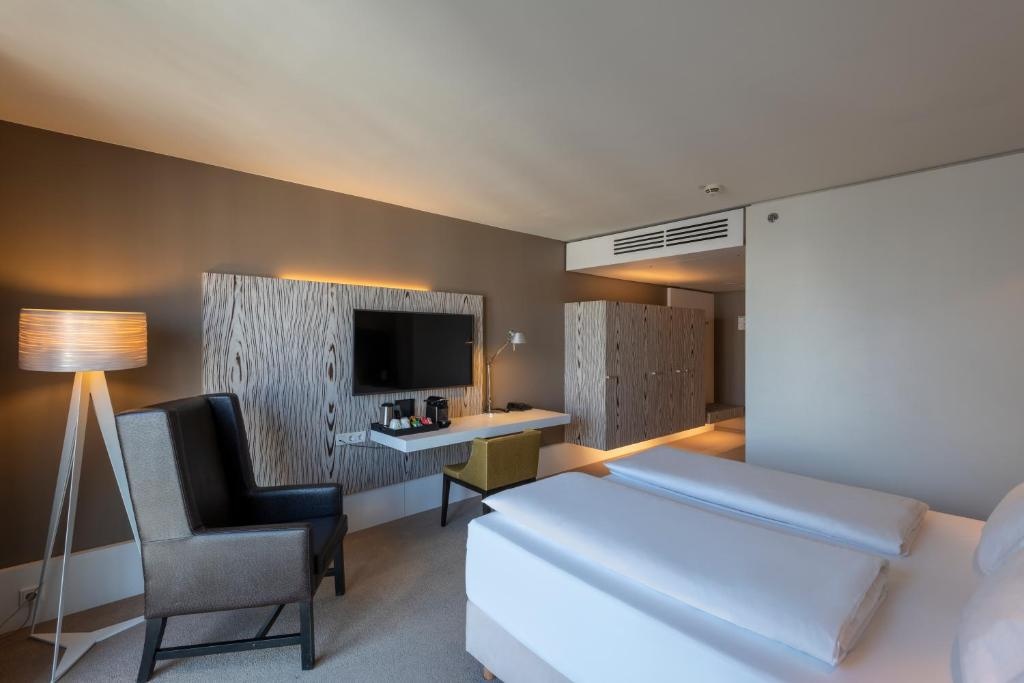 Doubletree by Hilton Vienna Schonbrunn Room Type - Deluxe Family Connecting Room