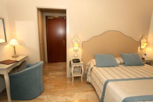 Hotel la Colonnina by null