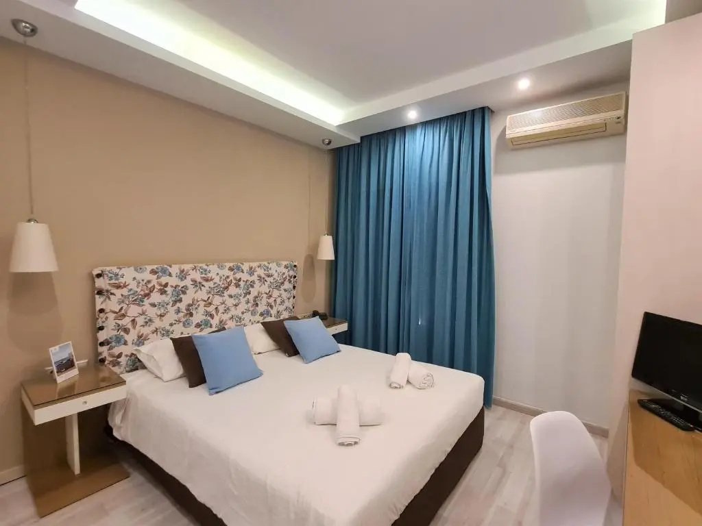 Economy room