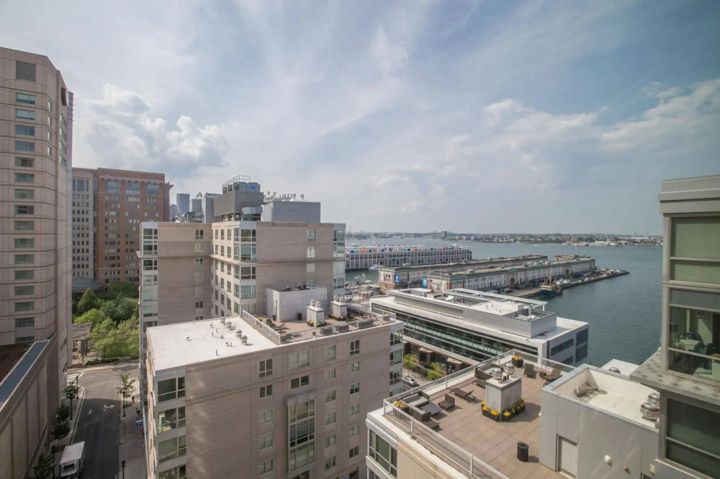 Boston Harbor View Luxury Suites - Général