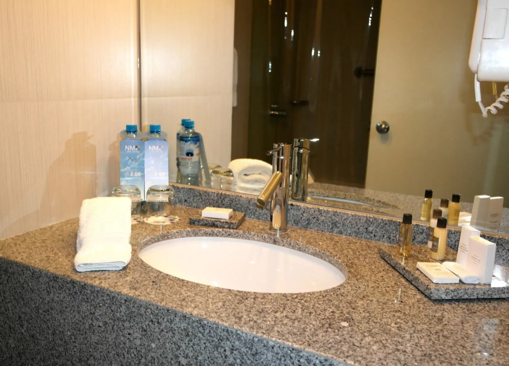 NM Lima Hotel by null
