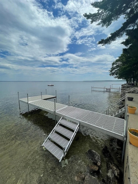 Camp Carroll Limit 6 3 Bedroom Home by RedAwning