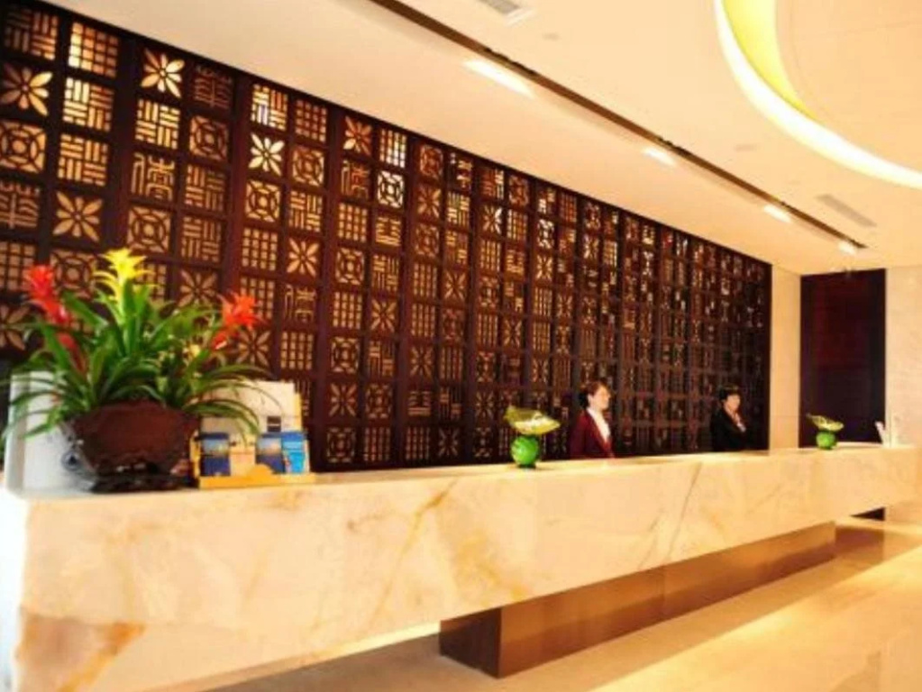 Yantai Shunhe Huaqiao Hotel