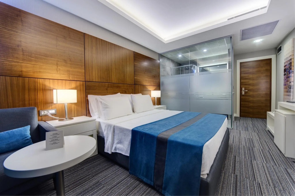 The Menord Hotel — 2