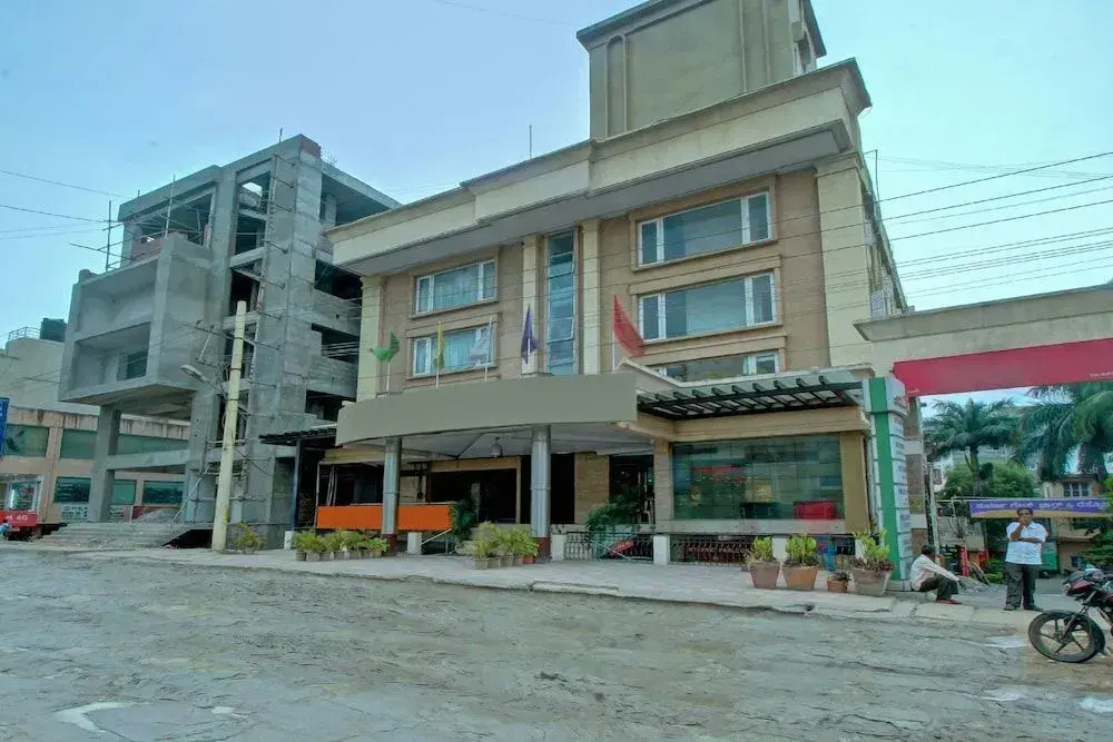 Suvarna Resorts by OYO Rooms