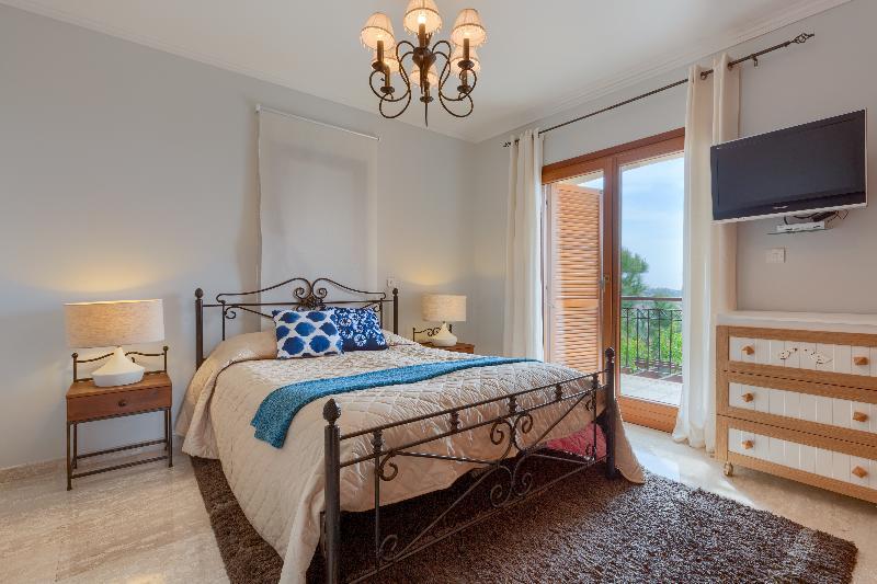 Номер Standard в Aphrodite Hills Residences Superior Villas