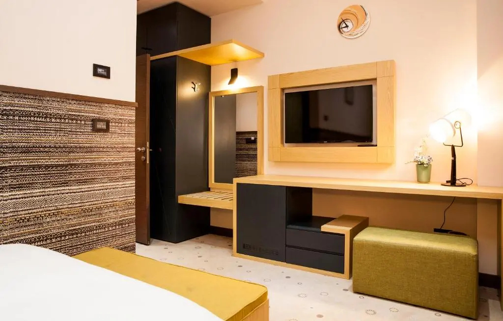 Atera Business Suites - Chambres