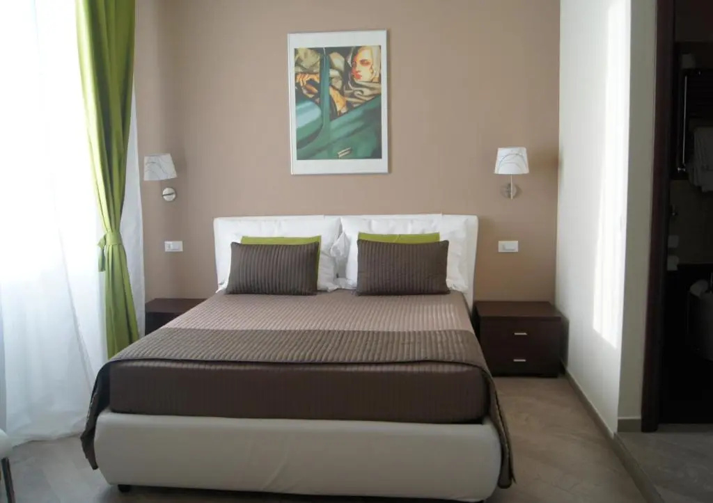 Standard Double room (full double bed)