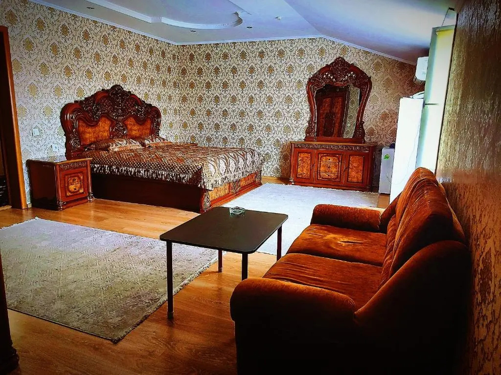 1 Bedroom Suite