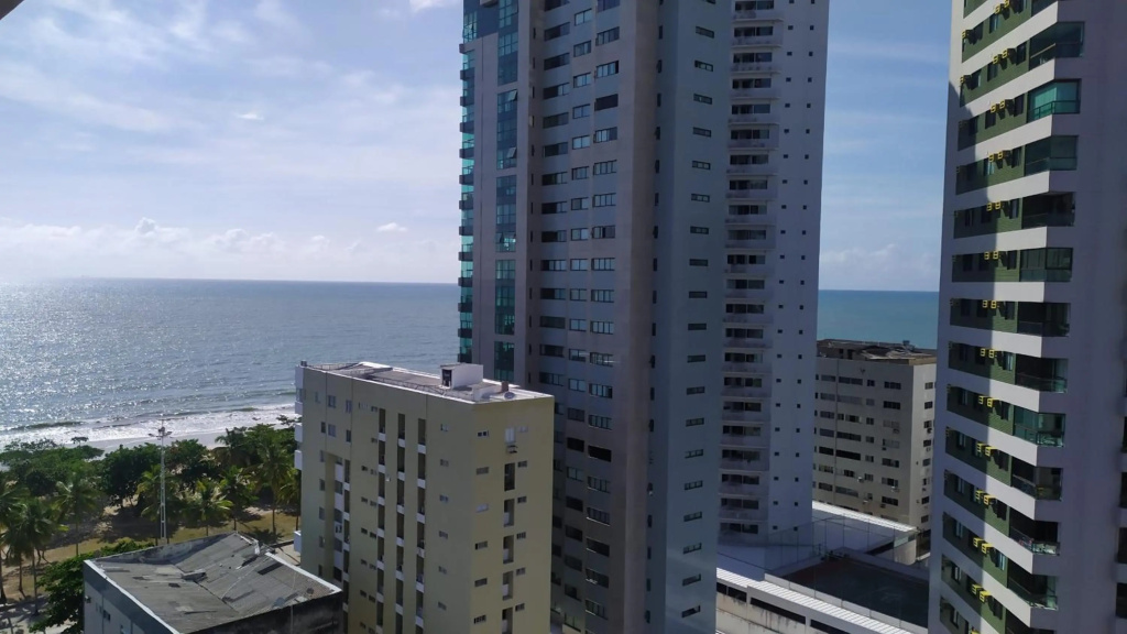 APARTAMENTO em BV com vista para o Mar