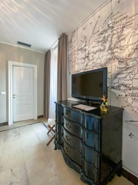1 Bedroom Standard Double room with balcony (full double bed)