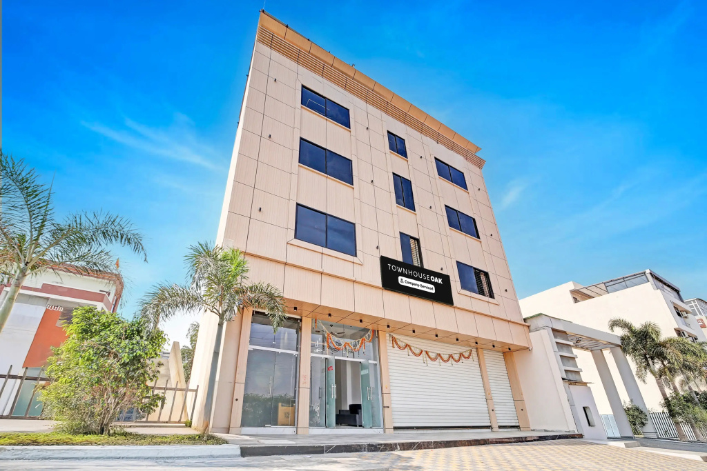 Super Townhouse Oak Aurobindo Hospital Formerly Hotel Aashiyana - фото 4