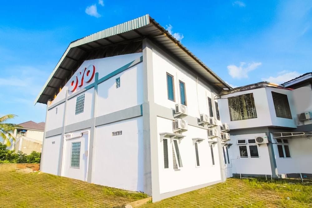 Oyo 1905 Davonsa Residence Syariah in Pekanbaru