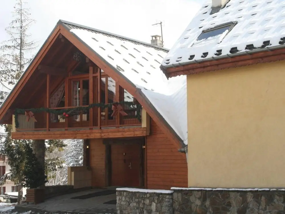 Ferm6 - 6-6p-5chbres-3sdb-120m?-10 / 12pers-valloire
