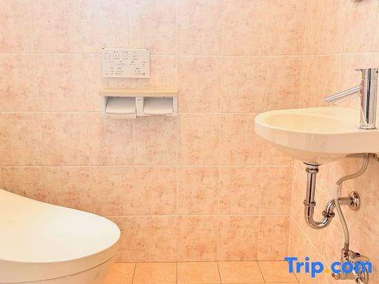 NewOpen/　NAGO-YA | Walking distance to beach | Fast WiFi |Nature Retreat in Nago