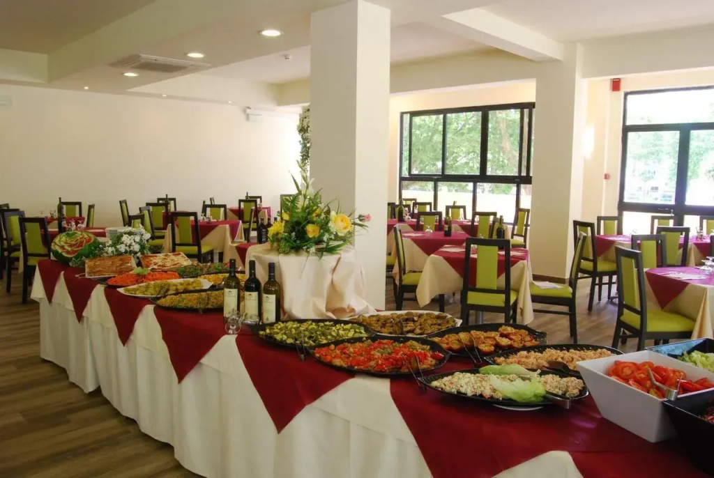 Hotel photo 13