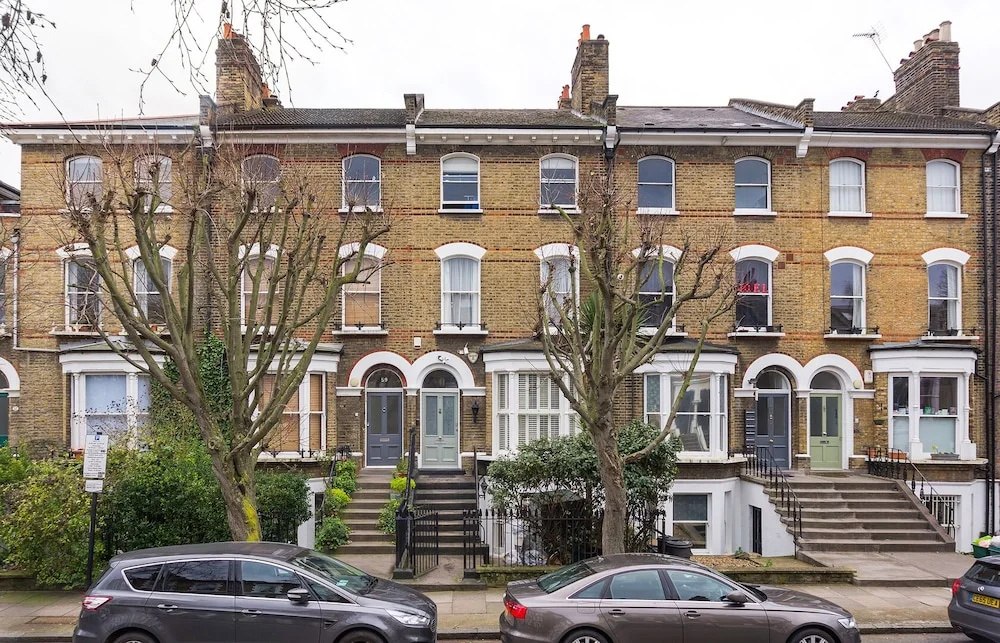 Sophisticated Shine by Newington Green