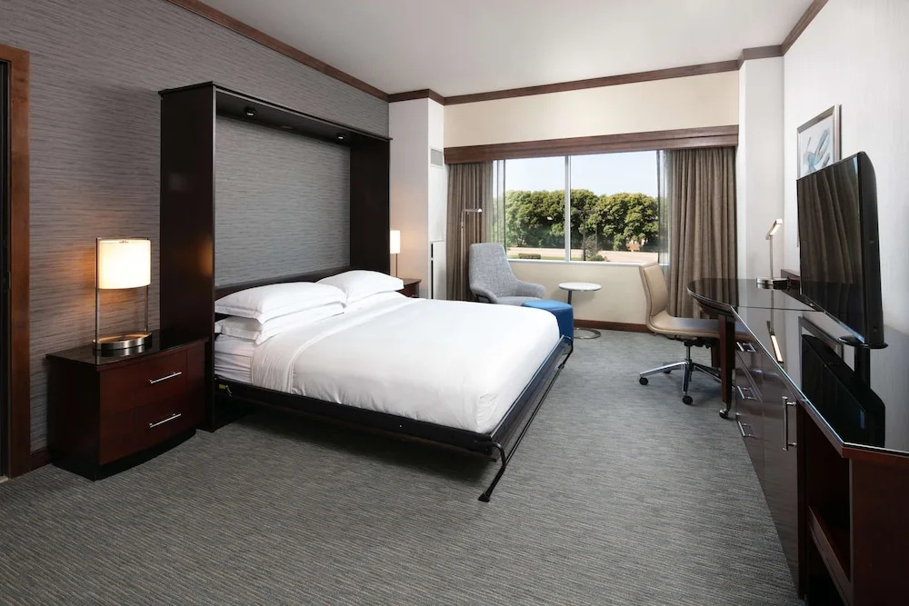 Standard Double Club room (full double bed)