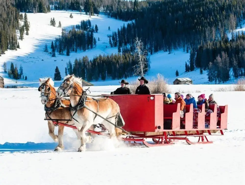2 Bedroom Montezuma Condo at Lakeside Village - Shuttle to Slopes!