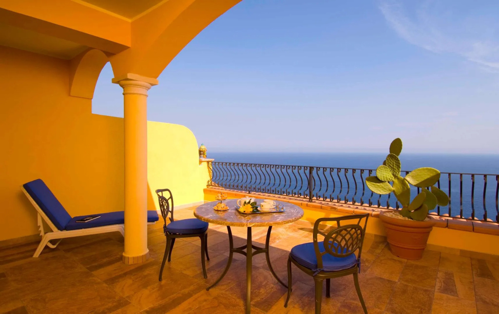 Balcony & Terrace