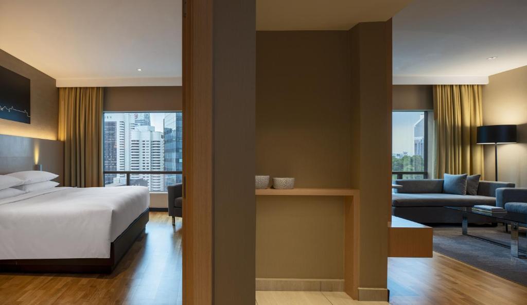 Renaissance Kuala Lumpur Hotel