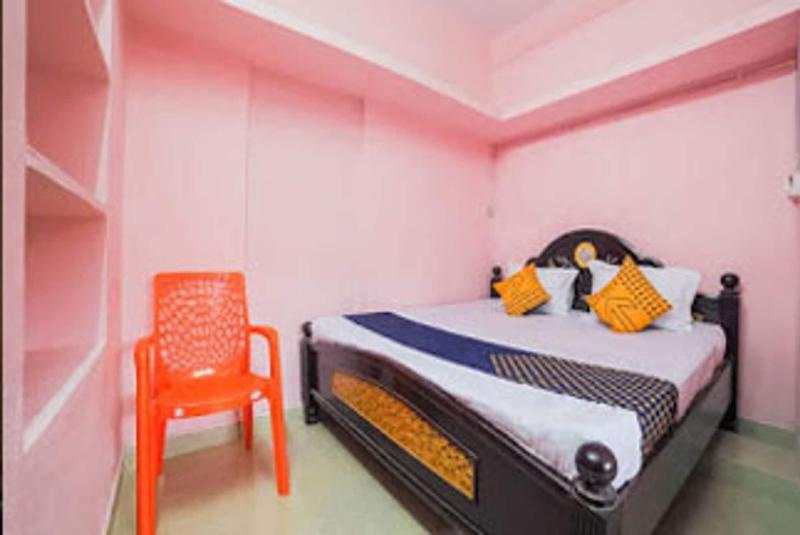 Hotel Rahul Residence